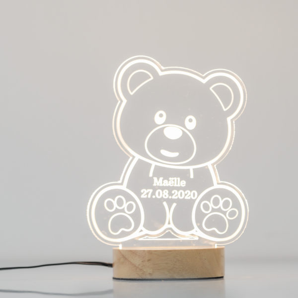 lampe personnalisée à led ourson avec prénom et date de naissance de l'enfant